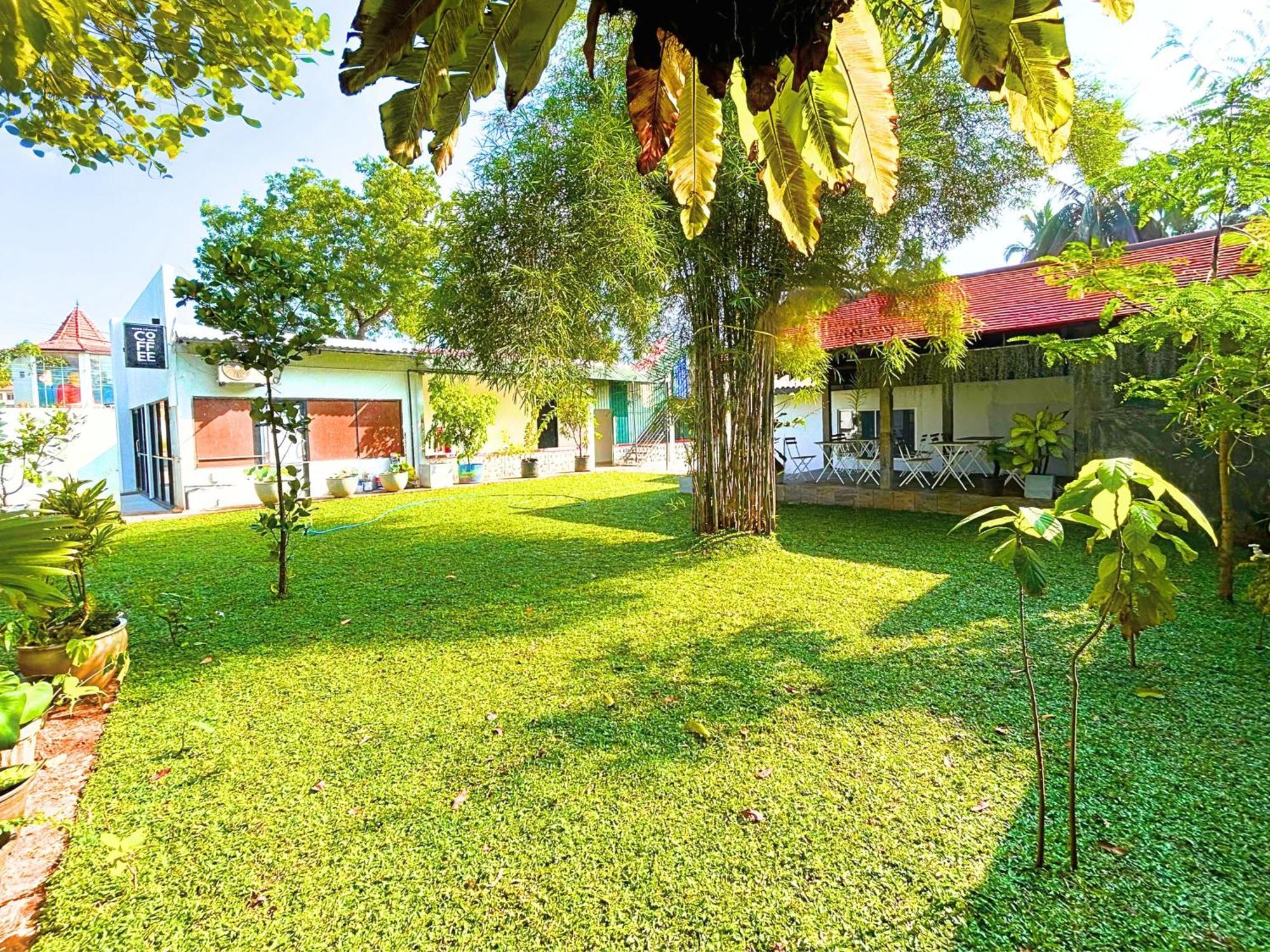 The Ivy Lake Anuradhapura Exterior foto